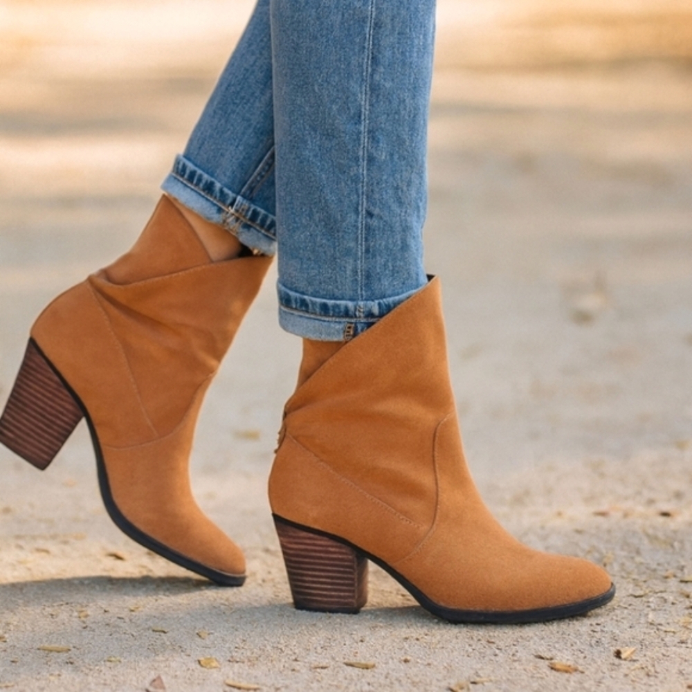 Nine West Frassie Western Boho, Suede Block Heel, Comfort Bootie 8.5M - Picture 1 of 12